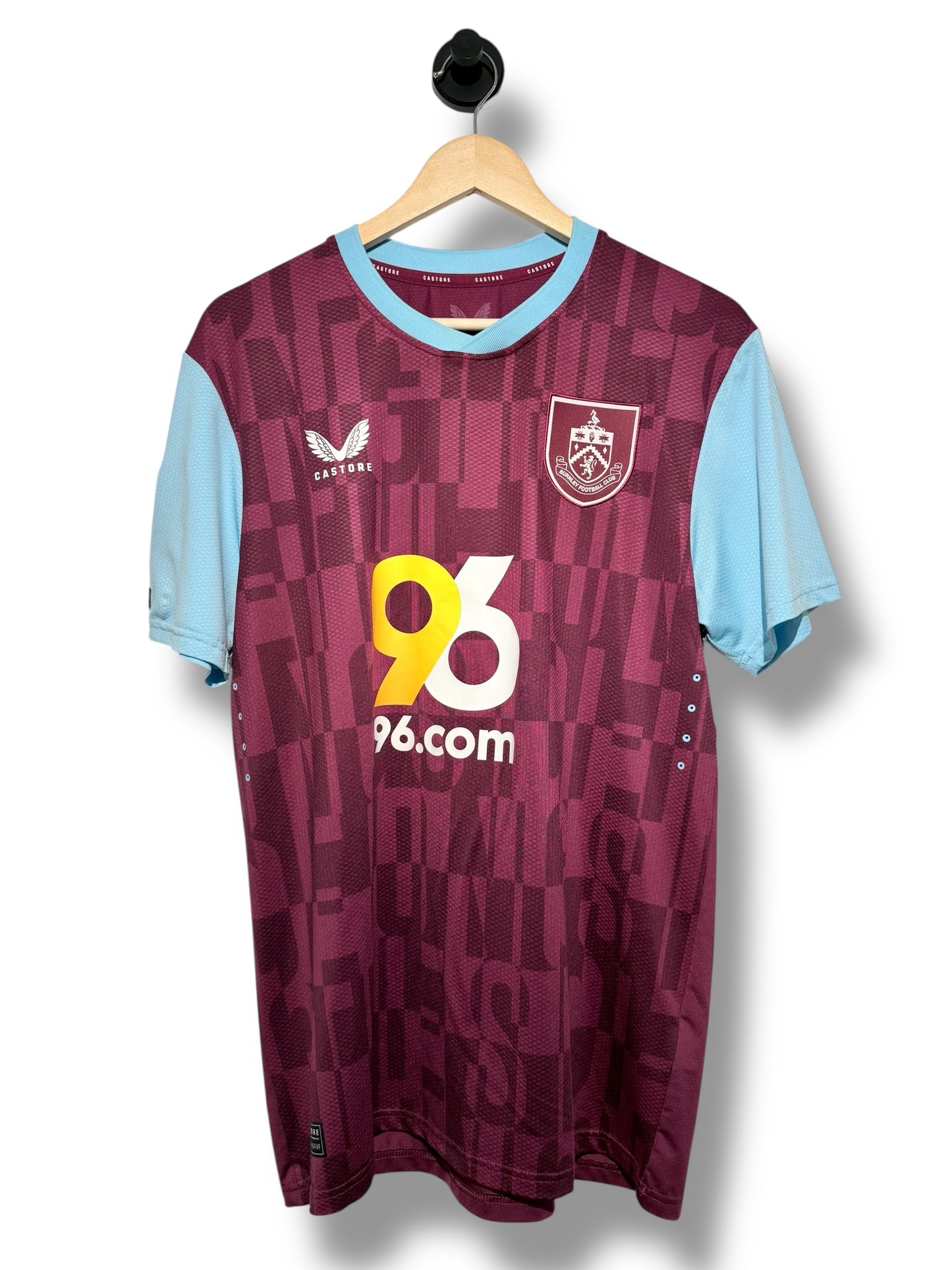Burnley 2024/25 Hjemme Matchworn og Signed Egan-Riley - ?