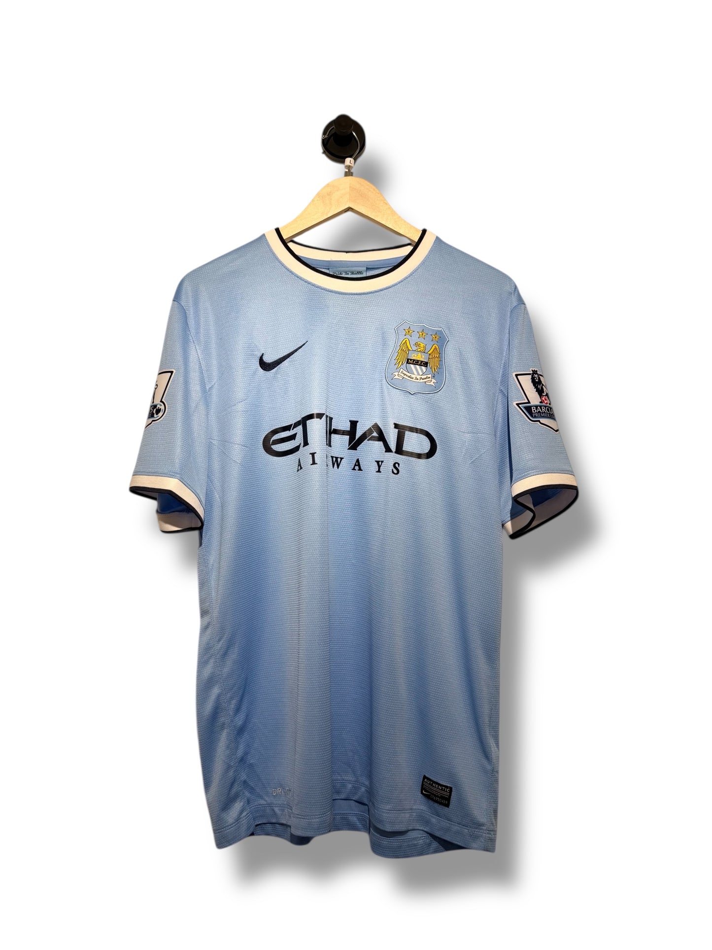 Manchester City 2013/14 home Aguero - L